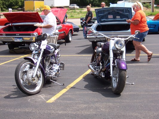 A couple of kewl bikes...